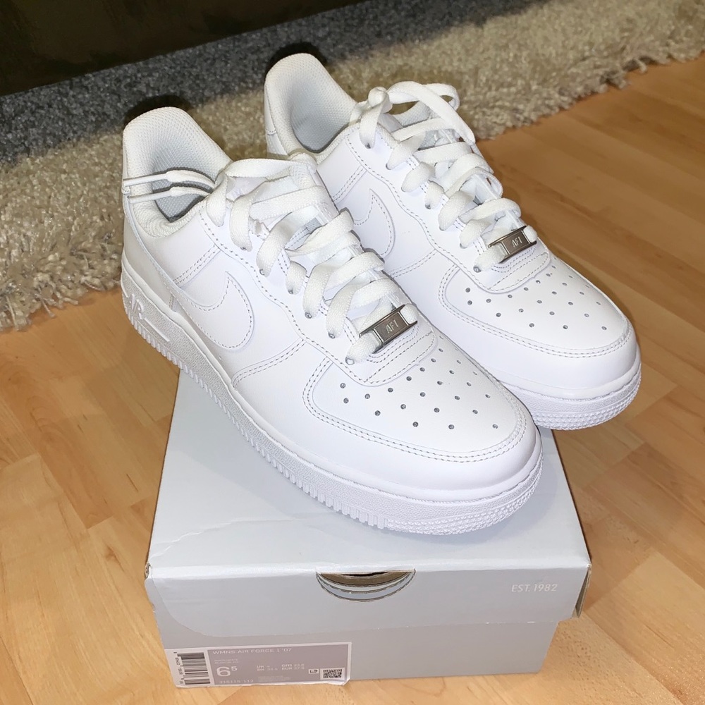 Women’s Nike Air Force 1 ‘07